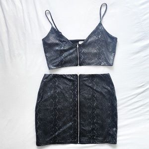 Superdown Matching Set Zippered Snakeskin Crop Top & Mini Skirt
